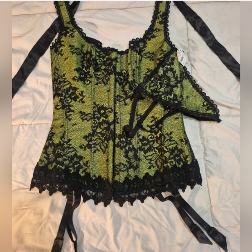 Frederick's Of Hollywood Lingerie Set